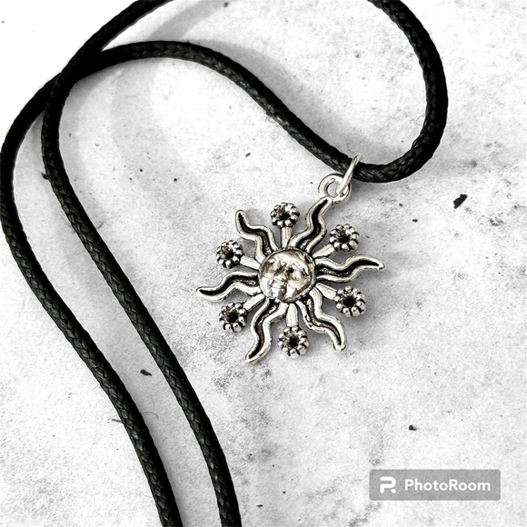 5 For $25💫Silver Celestial Sun Pendant Necklace - Picture 5 of 7